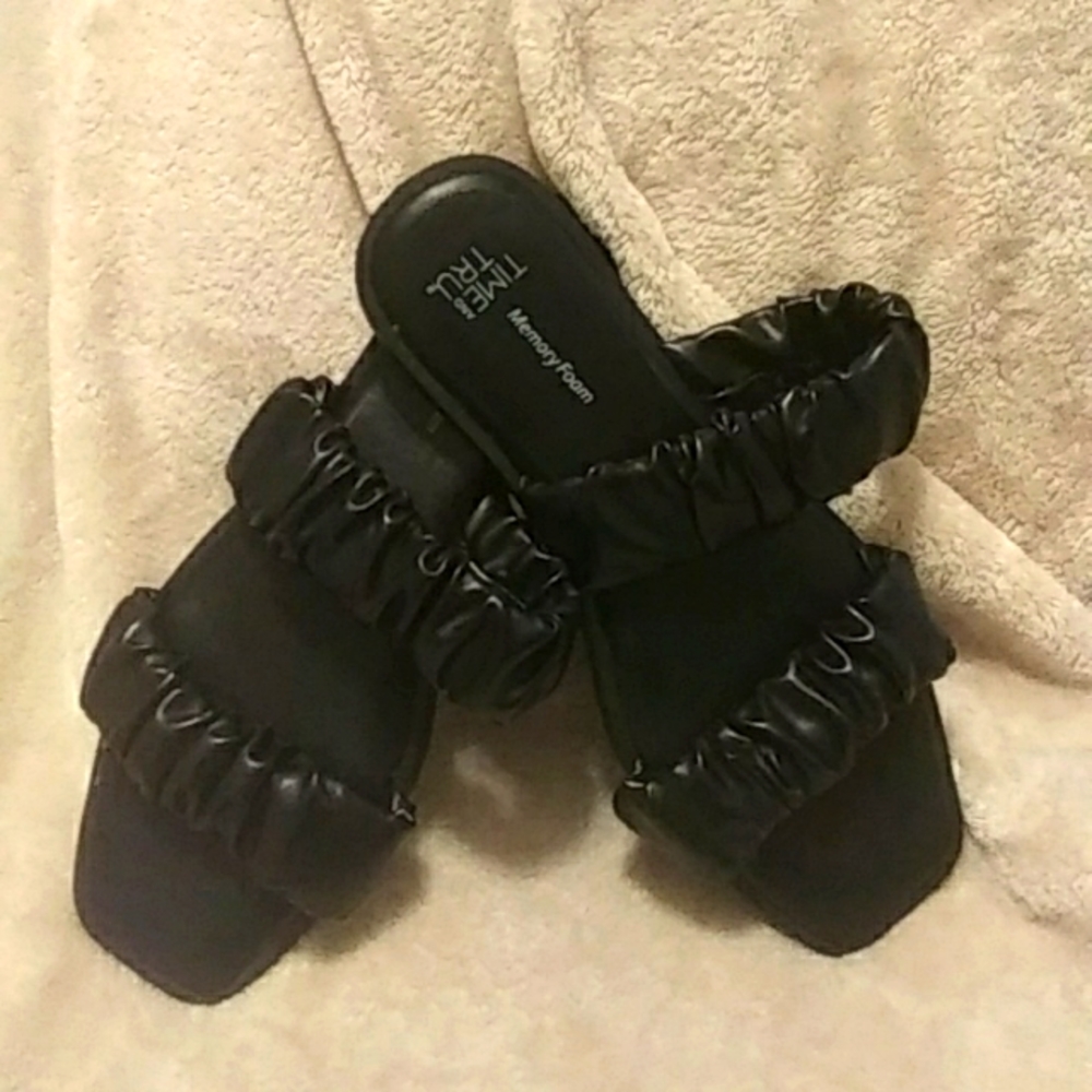 Black flats